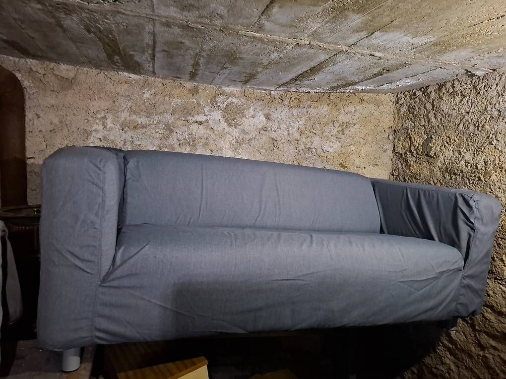 Sofas: Ikea Sofa Klippan, gratis – D'occasion à Davos Clavadel par Larixa