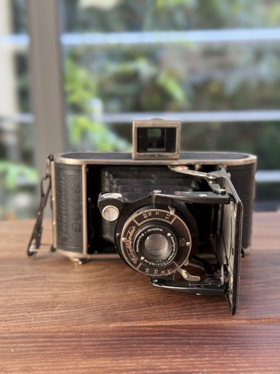 Voigtländer Fotocamera: Vintage Voigtlander Bessa Folding Camera - Anastigmat – Usato da Commugny venduto da semamonfrinoli 1
