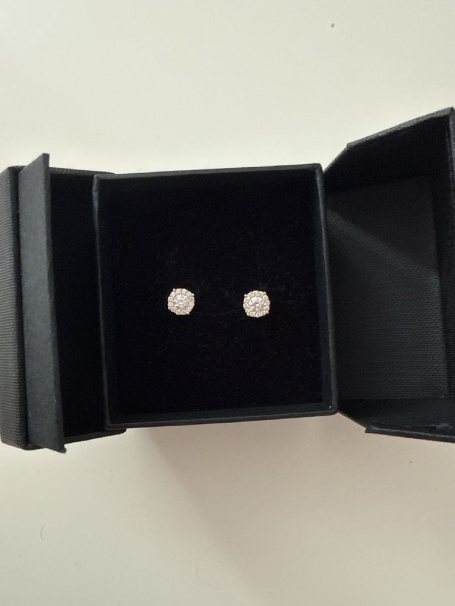 Boucles d'oreille: Boucles L’Atelier Gold 18K 750 | Ohrringe 18K 750 – D'occasion à Belmont-Lausanne par Michelle_Srdr_