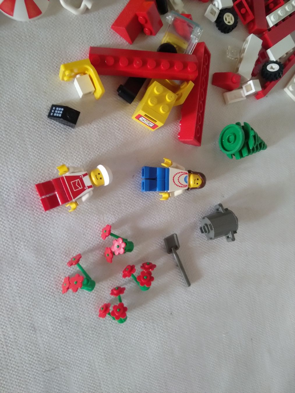 Lego Jeux de construction: Lego - Pièces du set 6374 – D'occasion à Les Brenets par LEGOFOREVER 1