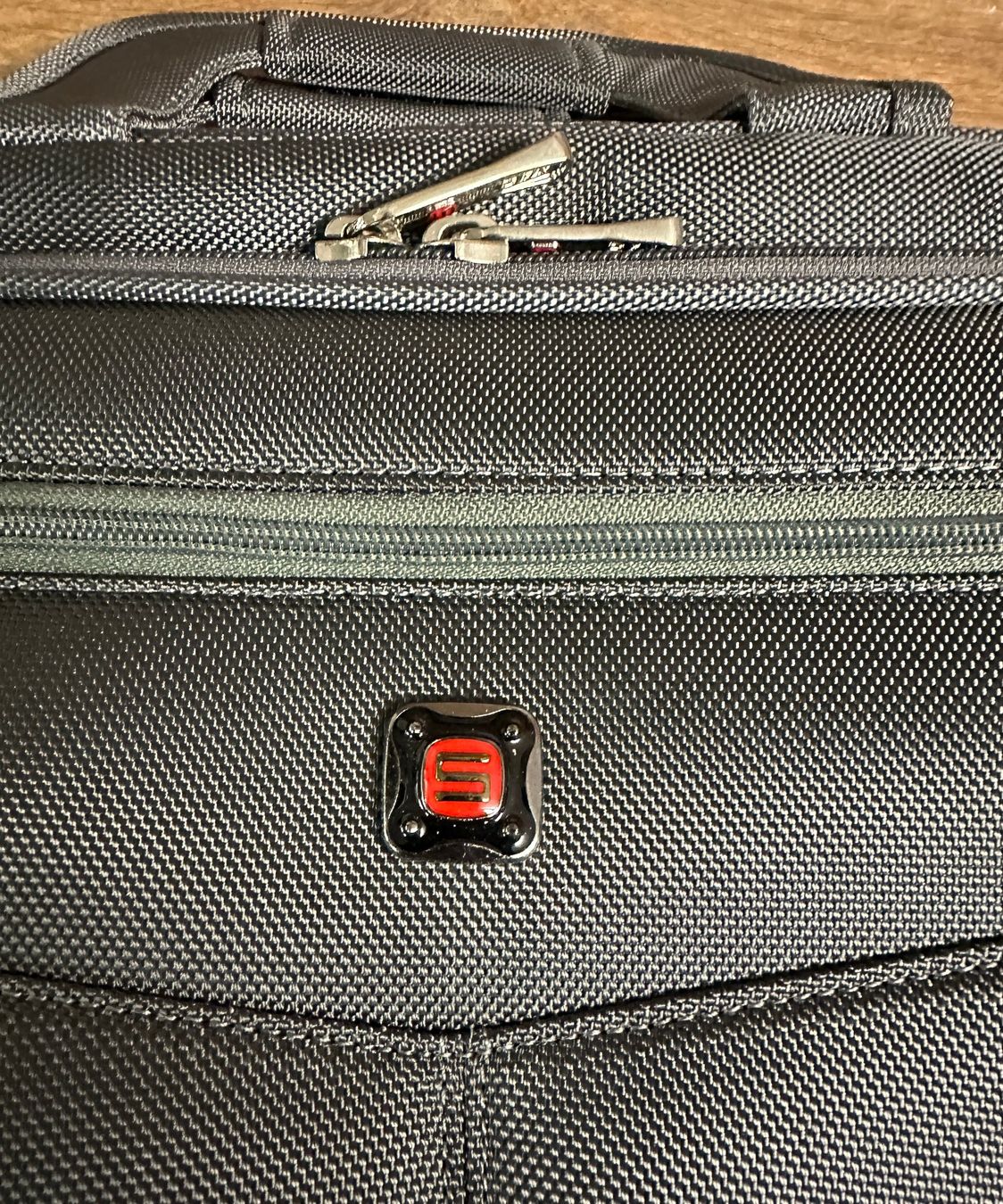 Borse: Laptoptasche – Nuovo (secondo la descrizione) da Nussbaumen AG venduto da olitech5415 1