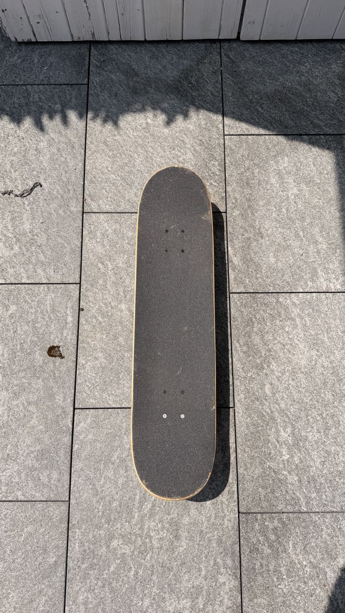 Skateboards: Darkstar Skateboard  – Gebraucht aus Embrach von lea_7vkl 1