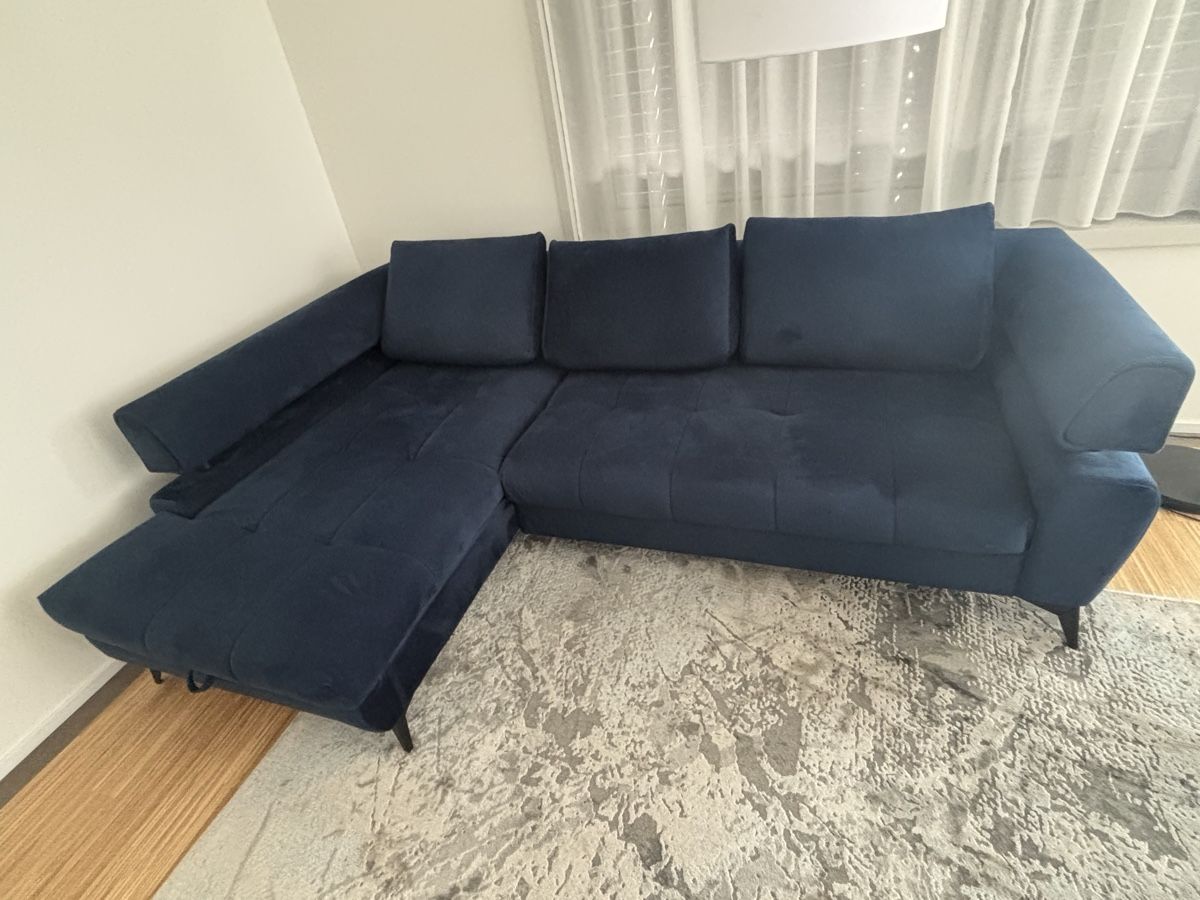 Divani: Ecksofa dunkelblau mit Schlaffunktion – Usato da Zürich venduto da roo_8xd6 2