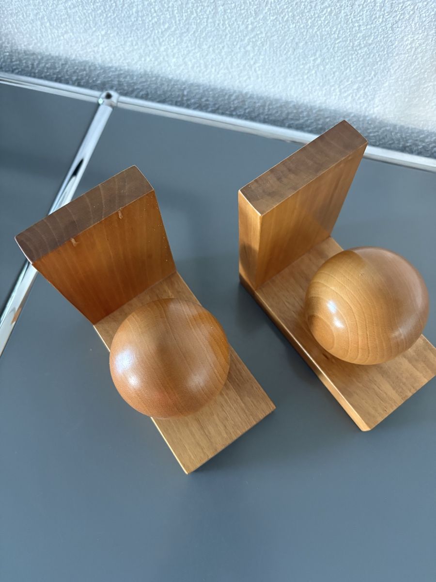 Sonstige Dekorationen & Accessoires: Buchstützen Holz Kugel 70er – Gebraucht aus Bellach von 2ndBox 2