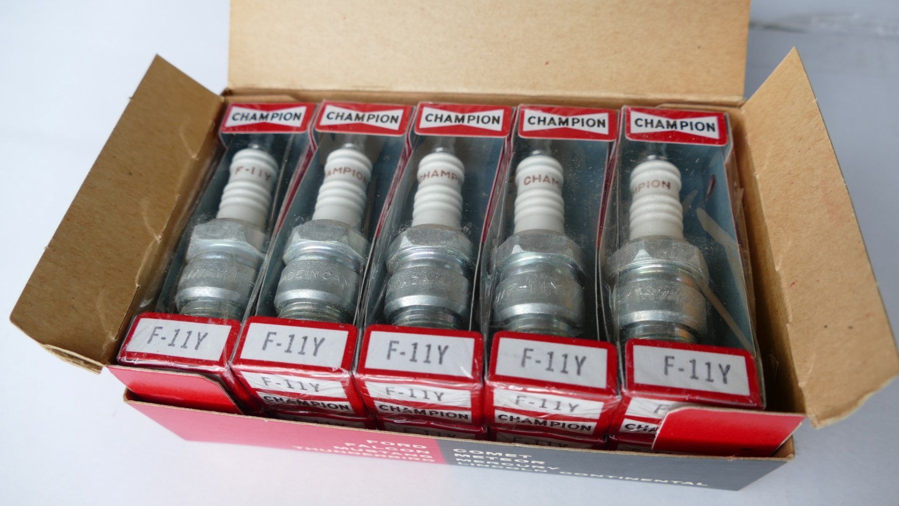 Champion Tutti pezzi di ricambio auto: Zündkerzen Champion – Nuovo e nell'imballaggio originale da Embrach venduto da Gingerli 2