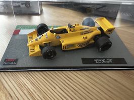 Formel 1 1:43 Fahrzeug inkl. Plexiglas Vitrine ab 9.-