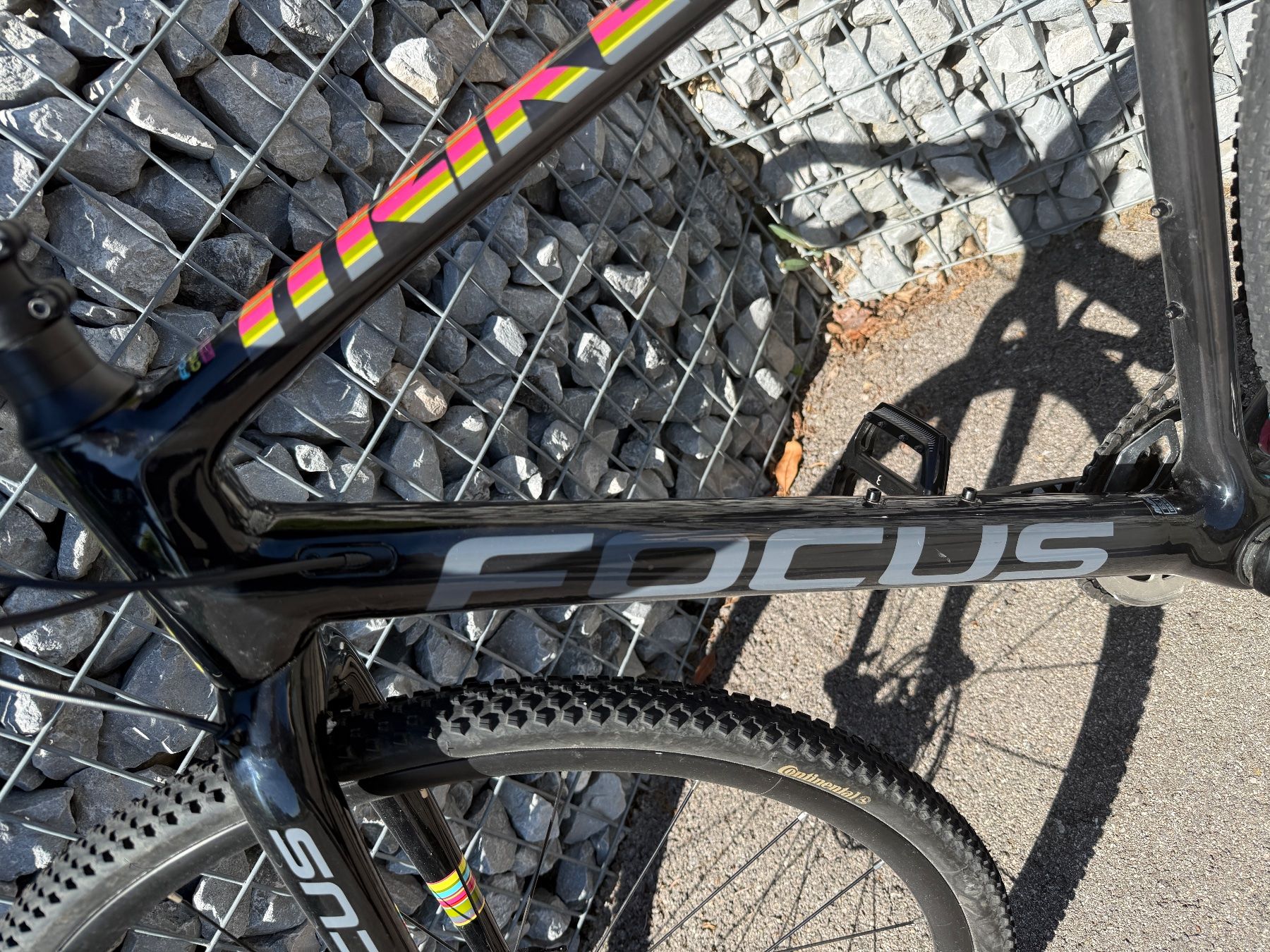 Focus Velos: Focus Mares CX carbone - freins disque - excellent état – Gebraucht aus Corcelles NE von Todio 2