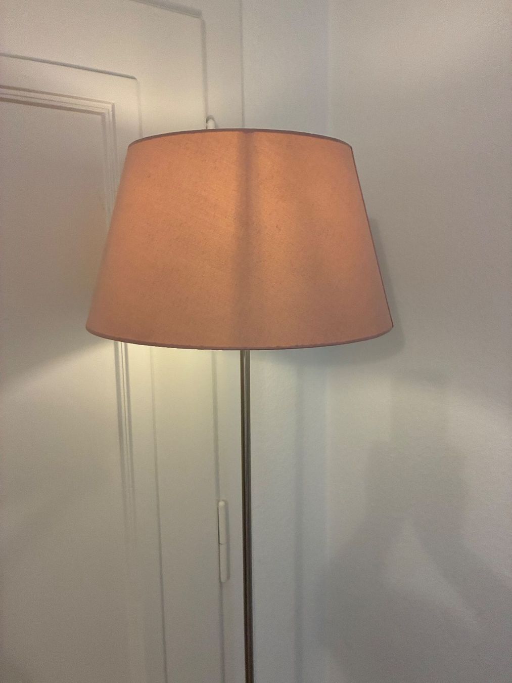 Lampade: Stehlampe dimmbar – Usato da Bern venduto da jaz_x9yv