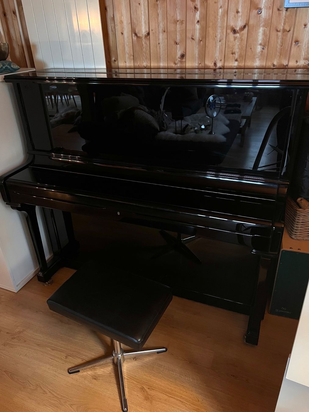 Piano seiler (D'occasion) à Nods pour CHF 2000 – retrait uniquement ...