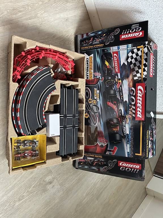 Rennbahnen: Carrera GO!!! Bahn  – Gebraucht aus Freienwil von rolandinho1980
