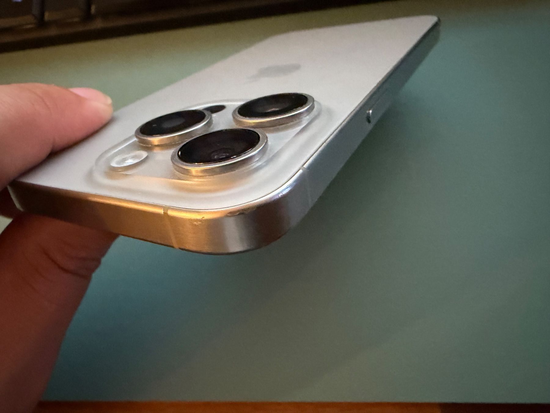 Apple Portables: IPhone 15 Pro 256GB Natural Titanium – D'occasion à Merenschwand par Rakkdos 8