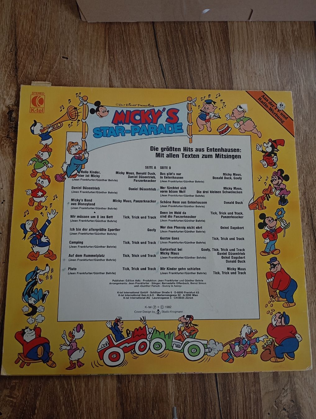 Dischi in vinile: Disney Micky's Starparade Schallplatte Vinyl – Usato da Buchrain venduto da larissaa__x 1