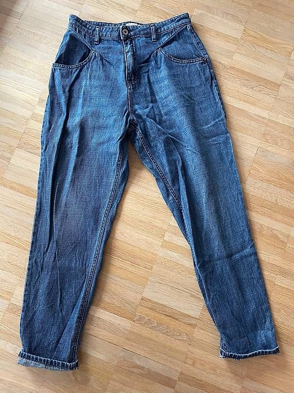 Jeans: Neuwertige Boyfriend Jeans PLEASE – Usato da Fribourg venduto da samsam04