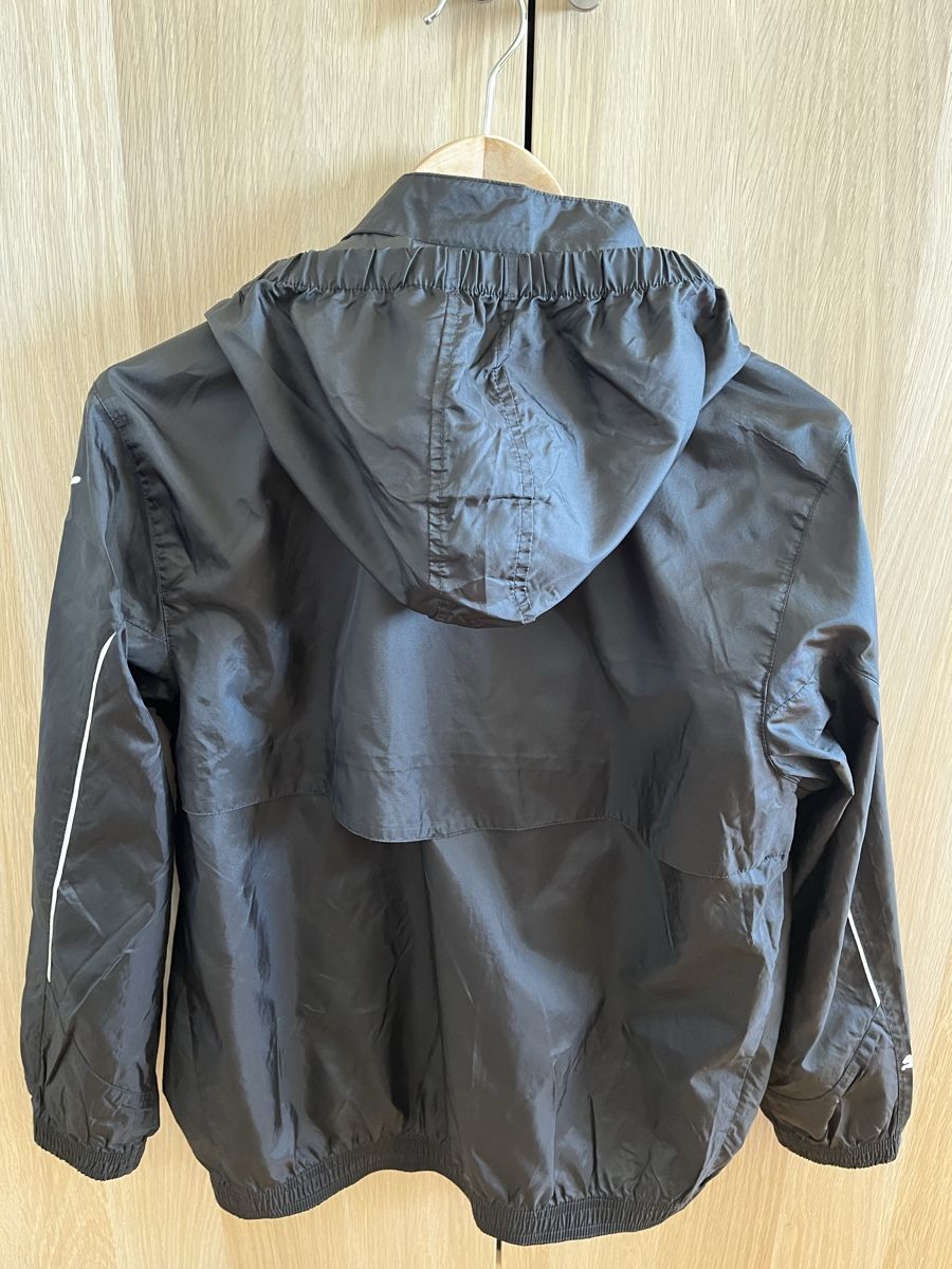 Puma Jacken & Mäntel: Veste Puma noire à capuche taille 152 – Neu (gemäss Beschreibung) aus Morges von sve_fp8t 2