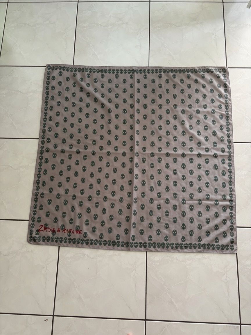 Zadig & Voltaire Foulards & écharpes: Zadig & Voltaire Schal – D'occasion à Hergiswil NW par irinagraf