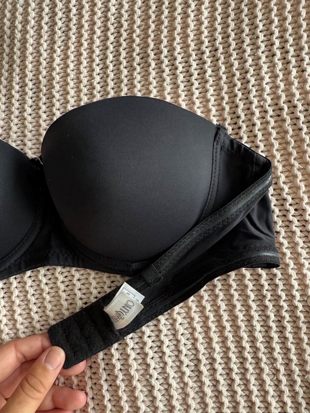 Altra biancheria intima: Soutien-gorge noir bandeau – Usato da Montreux venduto da Izapechee 1