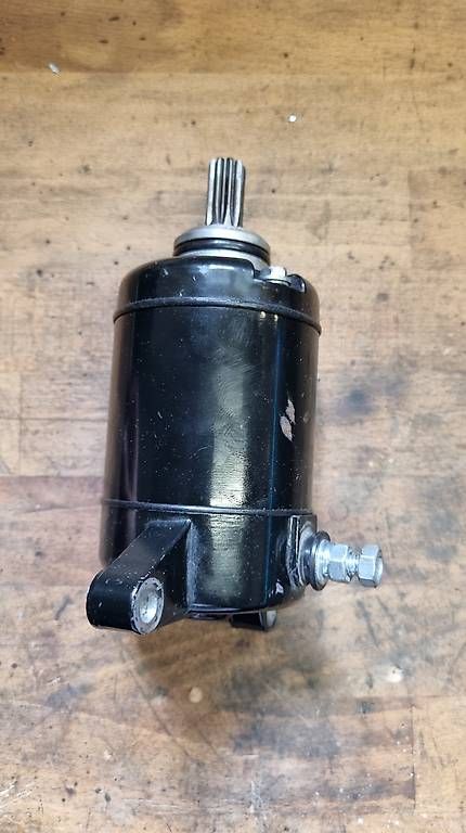 Motori: Startermotor SWM 125 (fast Neu) – Usato da Leutwil venduto da Nilsroth00