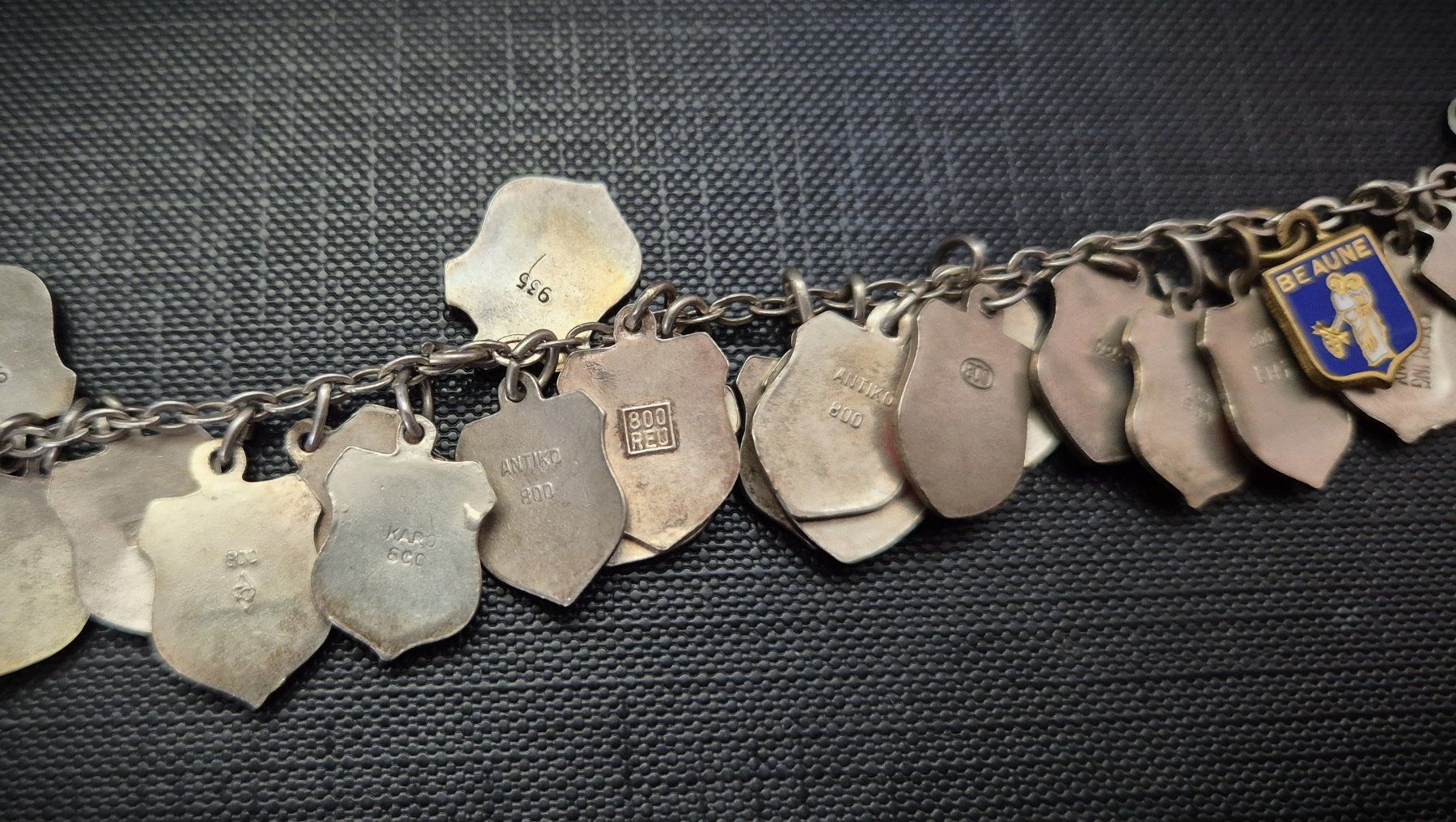Bracelets: Bettler-Armband mit emaillierten Wappen – D'occasion à Zürich par brinkosos 8
