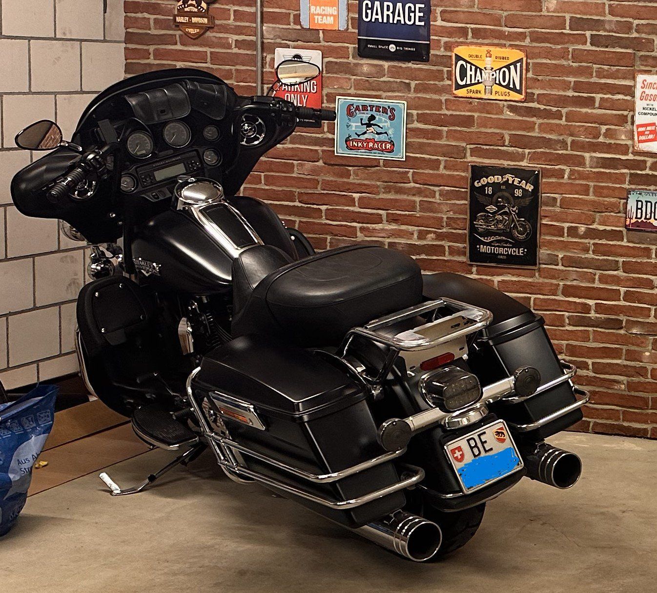 Harley-Davidson Touring: HARLEY-DAVIDSON FLHTC Electra Glide Classic ABS – Usato da Hermrigen venduto da pas_q95w 2