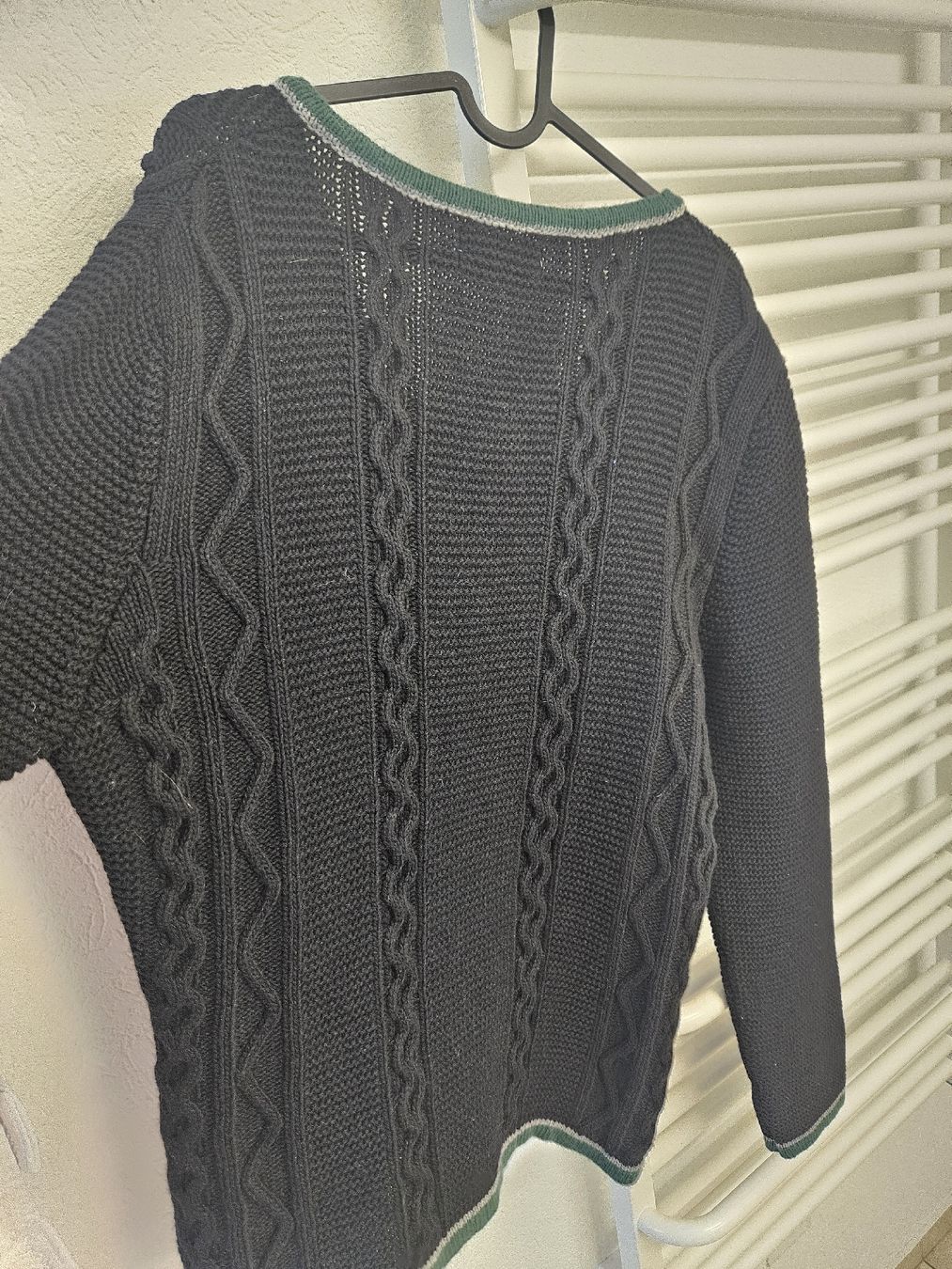 Vestes: Strickjacke Oktoberfest – D'occasion à Dübendorf par dancer90 3
