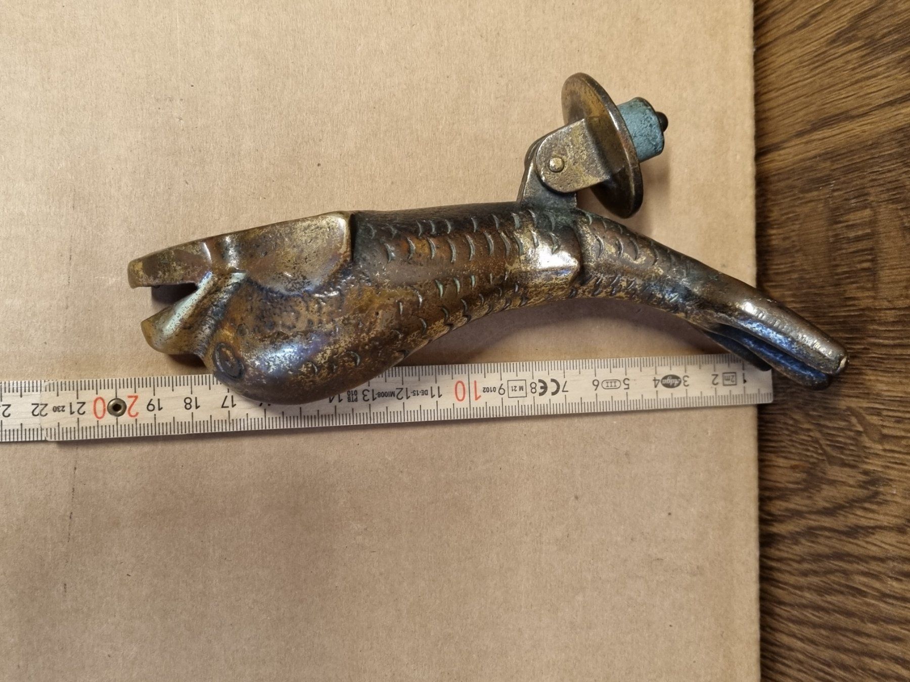 Schlüssel & Schlösser: Schwere Türeklopfer – Gebraucht aus Schaffhausen von Leveron13 8