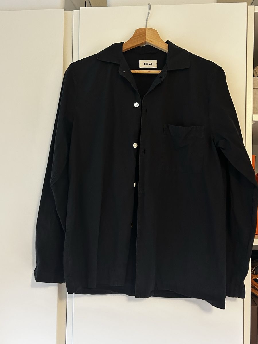 Blusen: Tekla Bluse XS schwarz  – Gebraucht aus Zürich von cos_b629