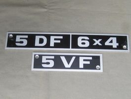 Plaques pour camions SAURER / BERNA en alu. éloxé neuves