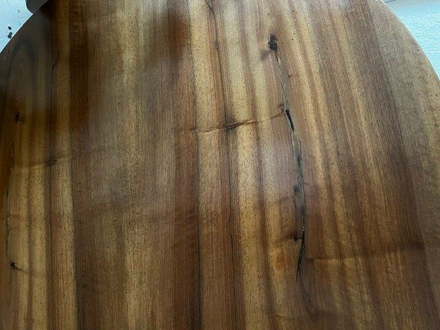 Tables: Table ronde en noyer – D'occasion à Randogne par hugonnet 1