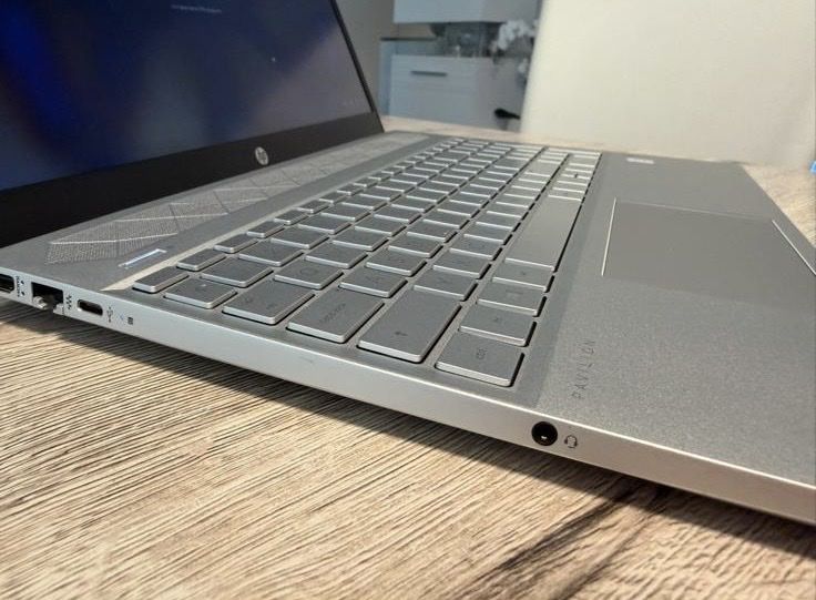 Hewlett Packard Portables: HP Pavilion Laptop – D'occasion à Zürich par crostice 3