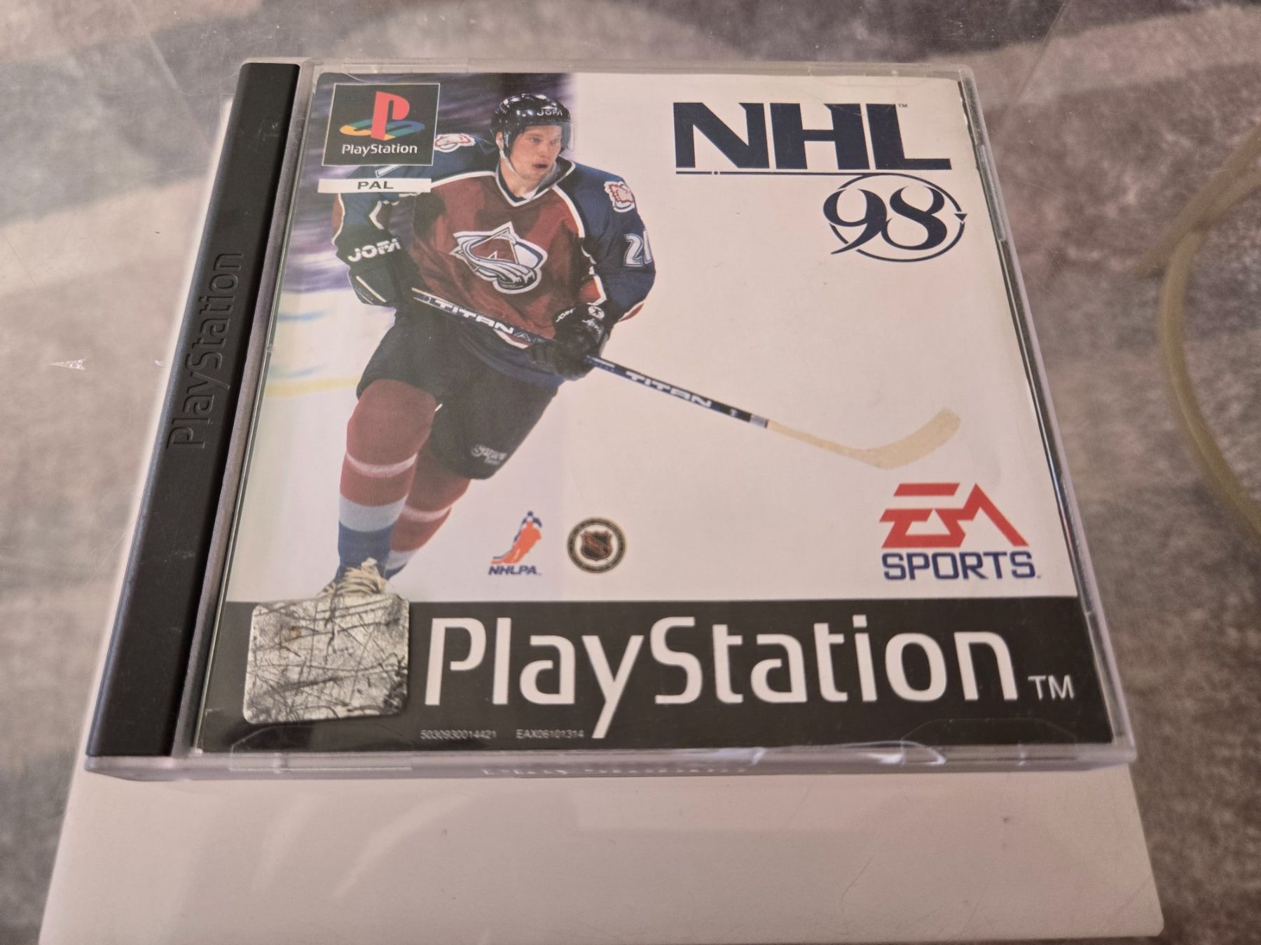 Giochi: NHL 98 PS1 – Usato da Bussigny venduto da Kfdlt