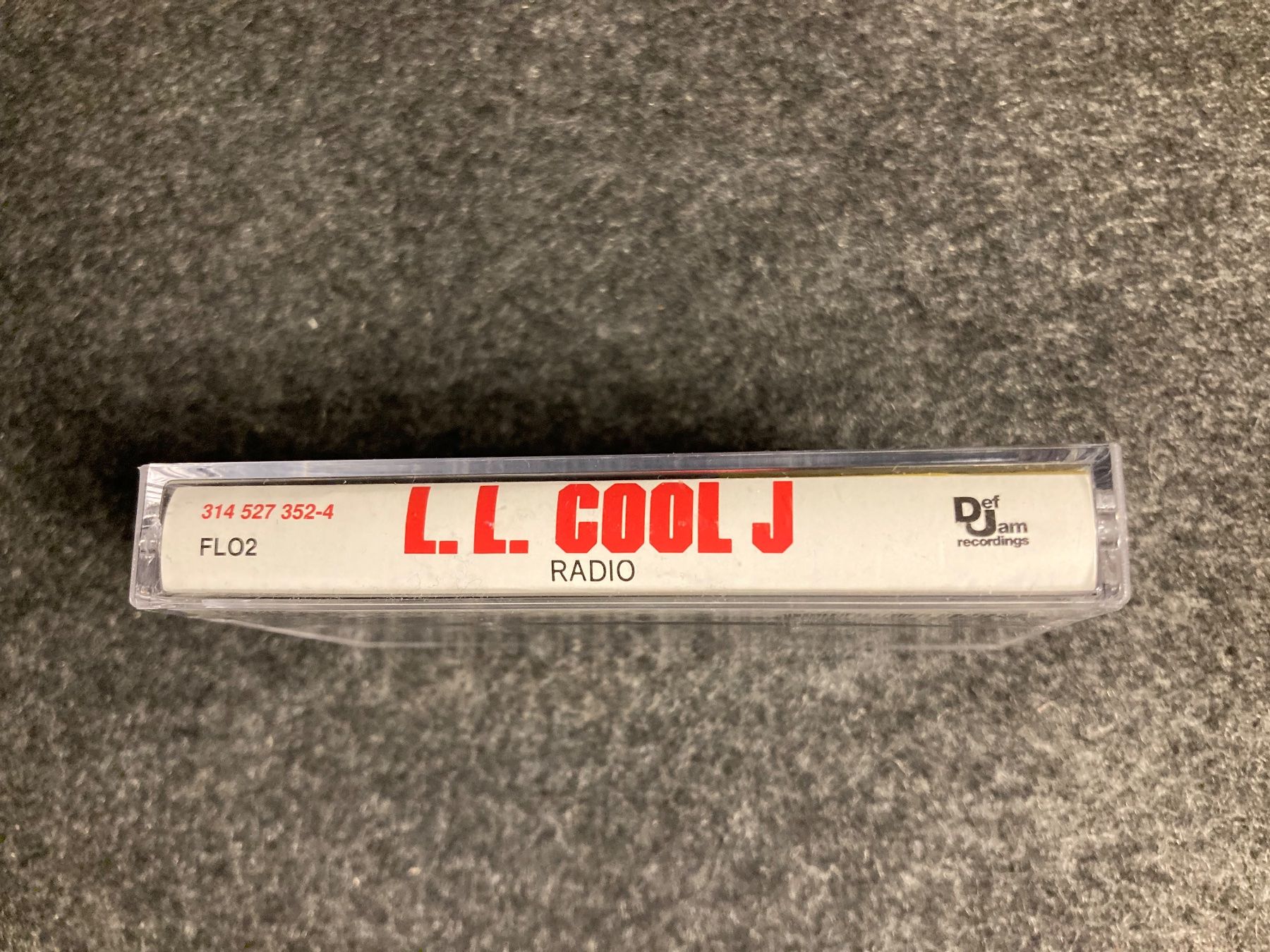 Musicassette: L.L. Cool J - Radio (MC) – Usato da Fribourg venduto da Karushi 1