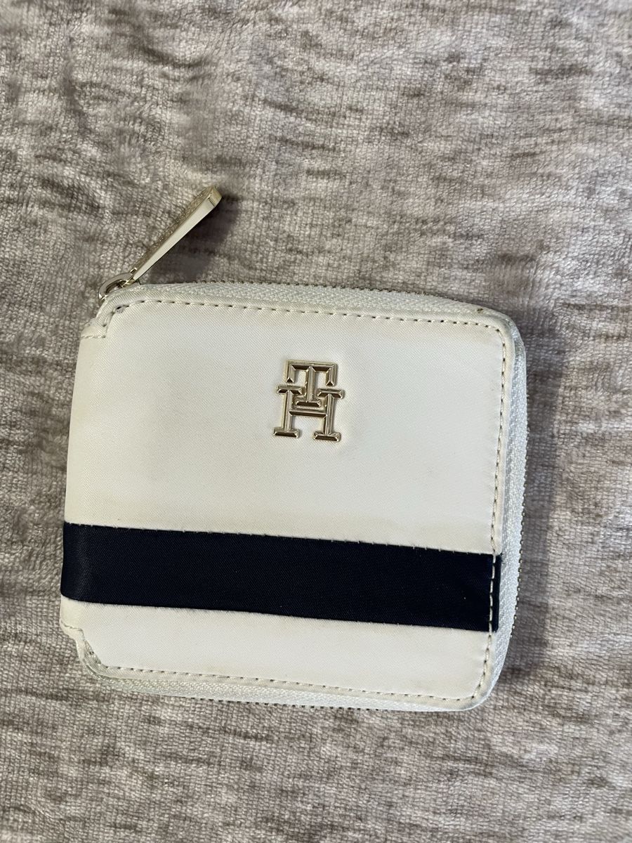 Tommy Hilfiger Portafogli: Tommy Hilfiger Portemonnaie – Usato da Rheineck venduto da cha_p9qy