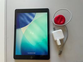 Apple iPad 10.2" 256 Go Wi‑Fi (9e génération 2021) + fourre