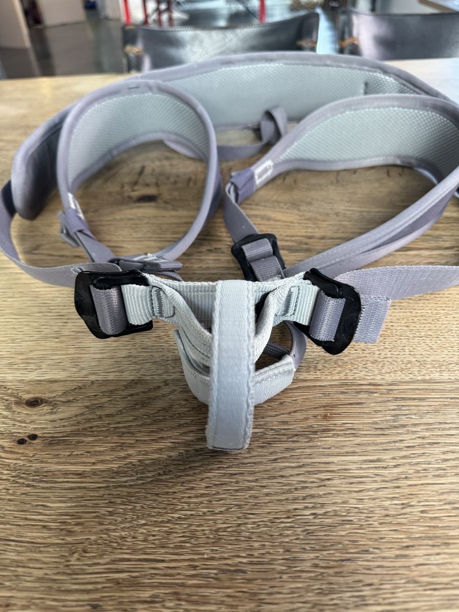 Petzl Attrezzatura da arrampicata: Petzl Klettergurt Corax Gr. 1 – Usato da Zürich venduto da lillaulrich 1