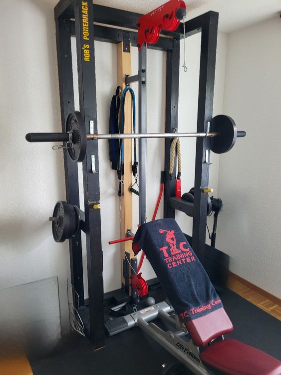 Fitness Rack Marke Eigenbau mit allem.drum und dran | Kaufen auf Ricardo