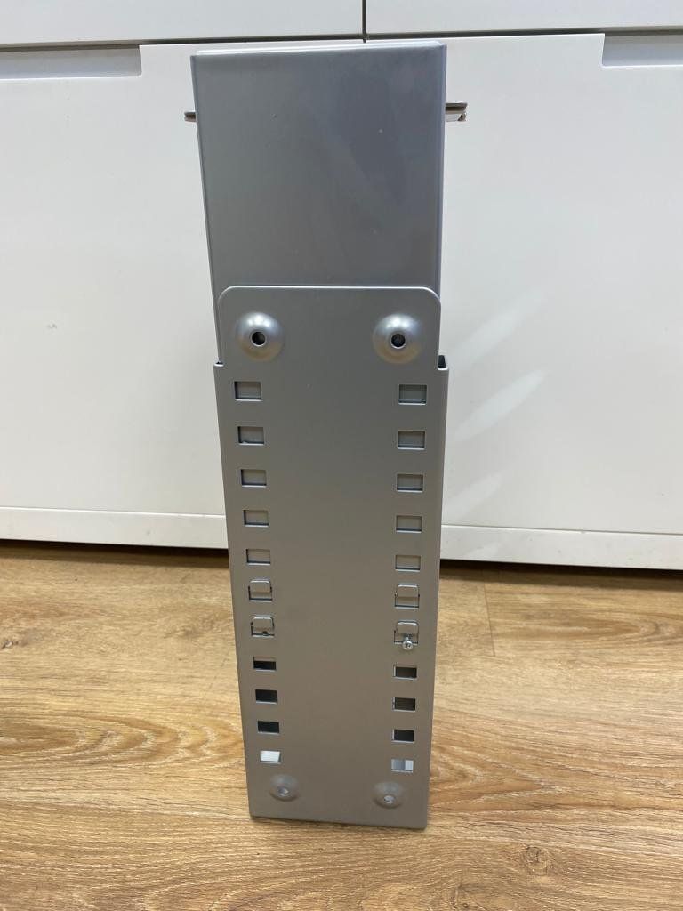 Supporti a parete: PC Halter silber – Usato da Niederwil AG venduto da Maeder_AG 4