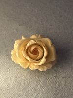 Elegante Rosenbrosche, Elfenbeinimitat, Vintage Stil!