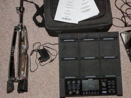 Alesis Strumenti musicali: Pad Alesis MultiStrike – Usato da La Chaux-de-Fonds venduto da Milla_b 2