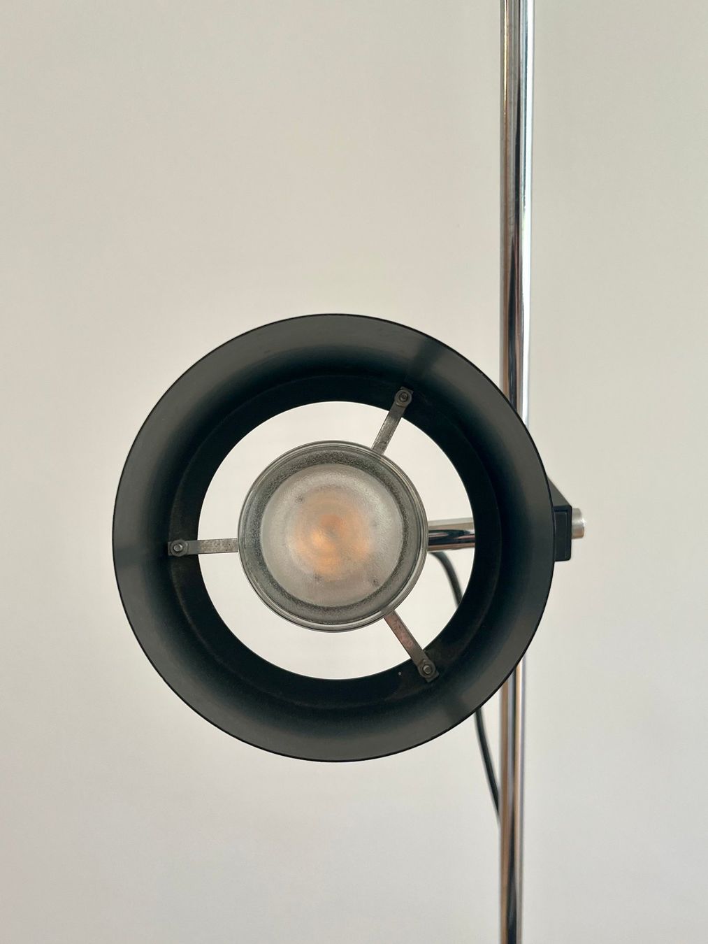 Lampade: Stehleuchte Chrom, Mid Century – Usato da Zürich venduto da luarca12 8