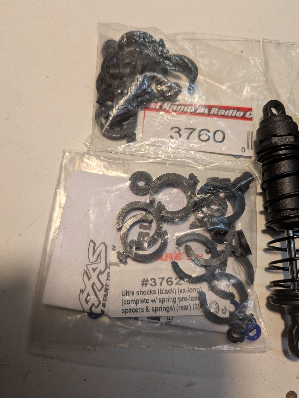 Traxxas Modellismo RC: Traxxas Stossdämper Set (3762 & 3760) – Nuovo (secondo la descrizione) da Oberkulm venduto da Vt1100c 1
