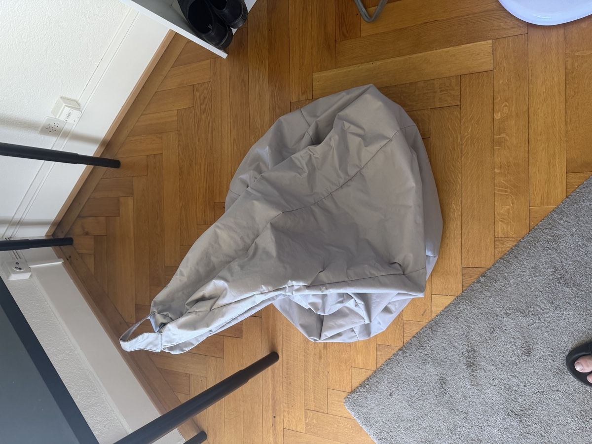 Sedie: Pouf – Usato da Lausanne venduto da antho_vvrl 1