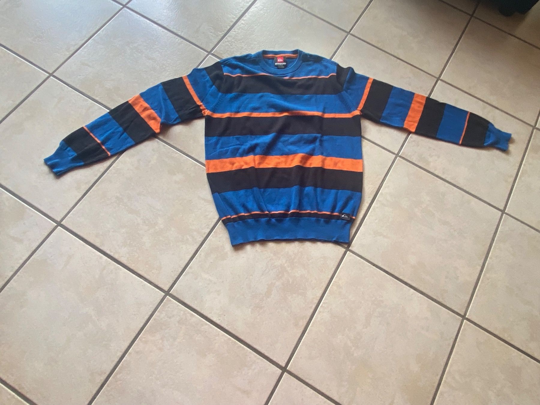 Quiksilver Pulls et sweat-shirts: QUICKSILVER S pulli – D'occasion à Orpund par Mary8972