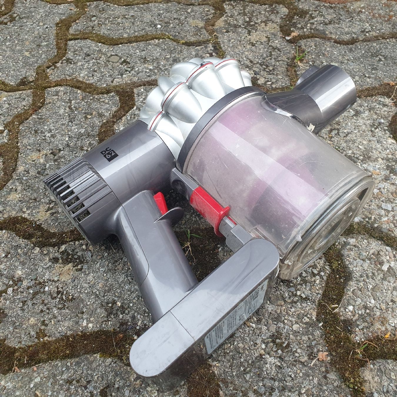 Dyson Aspirapolveri & Accessori: 2x Dyson DC62 + V6 Rot Staubsauger – Usato da Val D Illiez venduto da SnowRoof 2