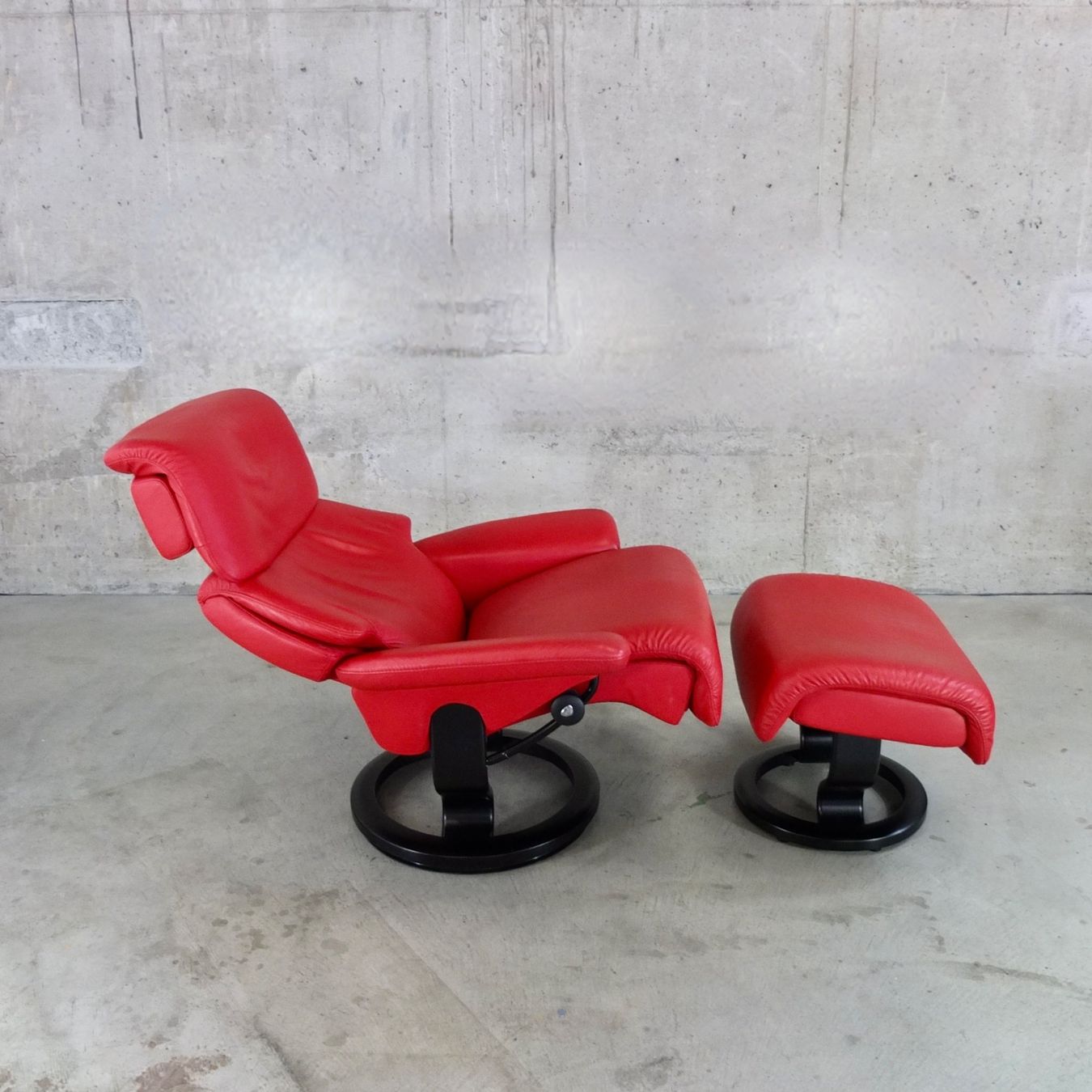 Stressless Fauteuils: Stressless Sunrise Bequemsessel mit Hocker – D'occasion à Basel par Brocki-auf-dem-Wolf 2