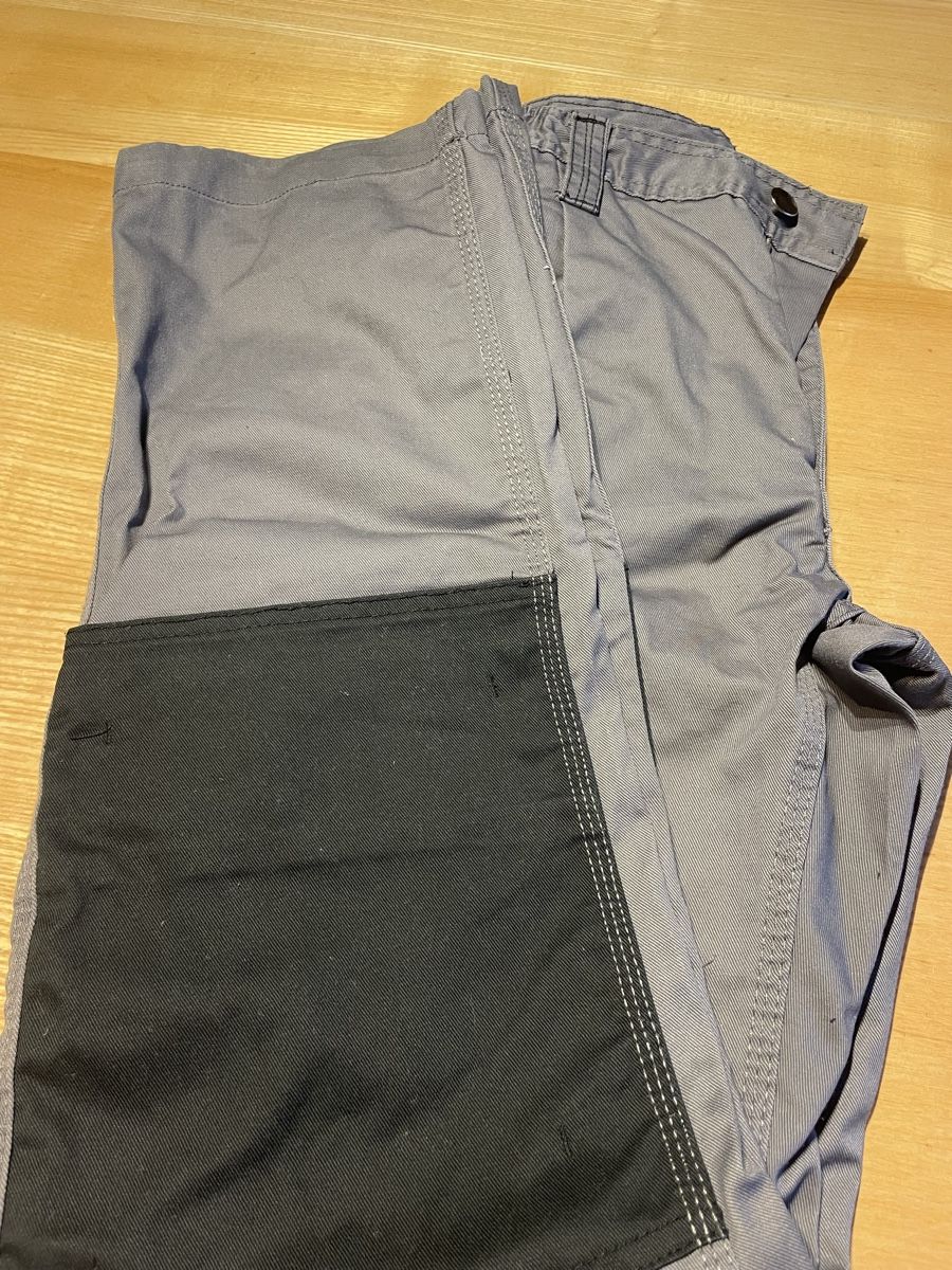 Hosen: Worker Arbeits-Hose S – Gebraucht aus Wattwil von Weinachtsmann 1