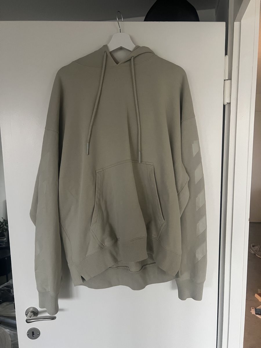Off-White Pullover & Sweatshirts: Off-White Hoodie L – Gebraucht aus Zürich von nikki_ 1