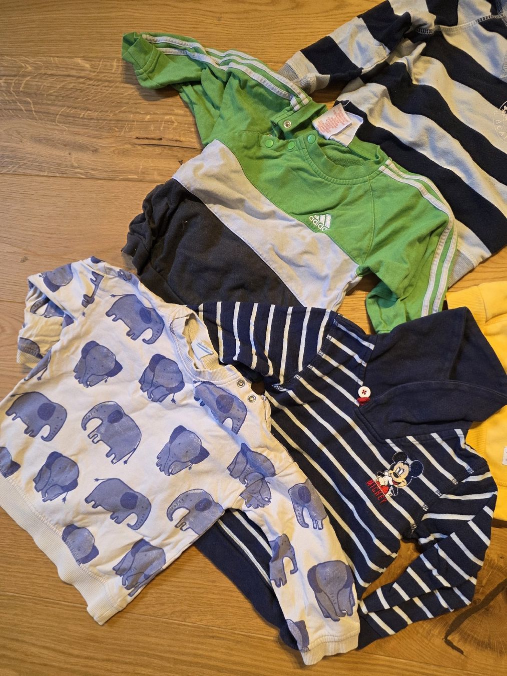 Pullover & Sweatshirts: Pullover gr 86 – Gebraucht aus Eschenz von Carmenr93 3
