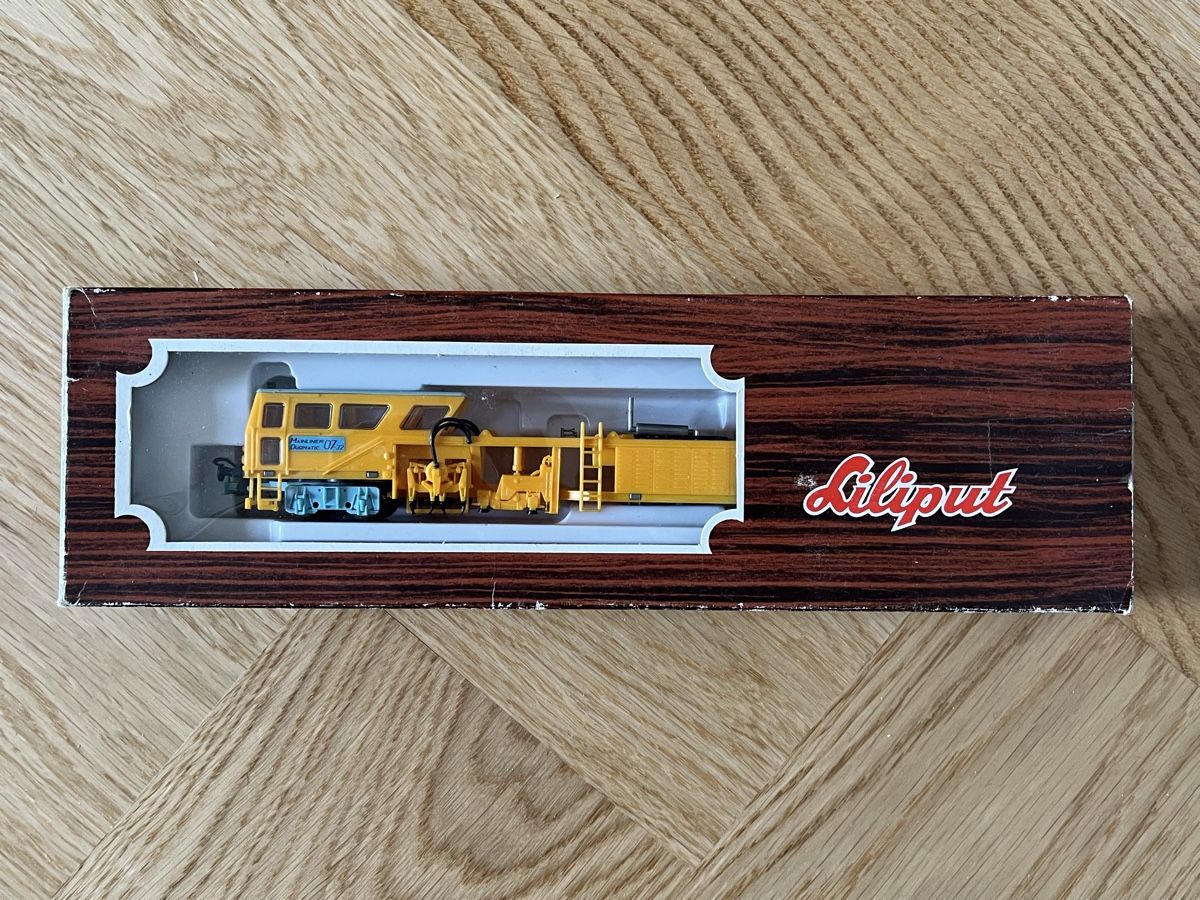 Liliput Modellini di ferrovie: Liliput Gleisstopfmaschine – Usato da Basel venduto da Re620_11627 5