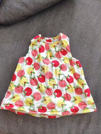Kleid Gr 74 Apfelmuster