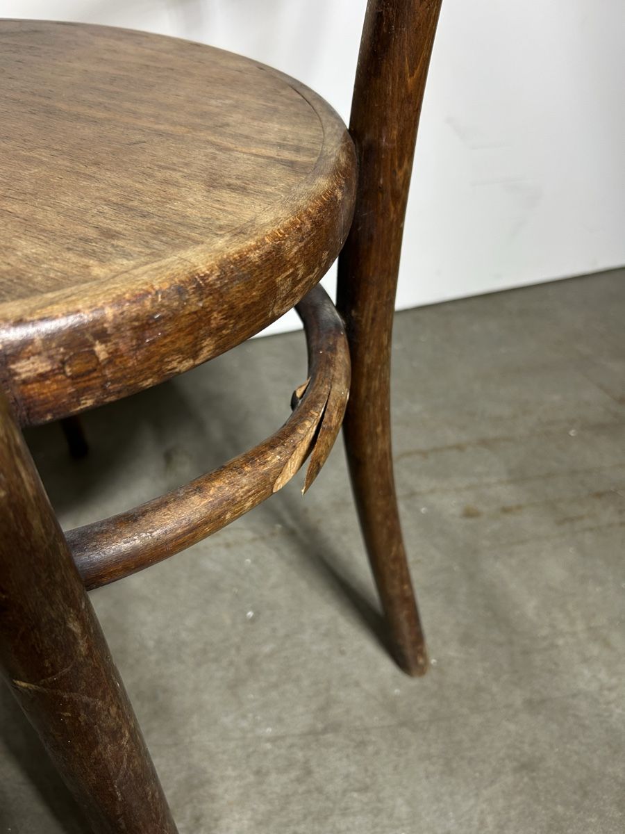 Thonet Sedie: thonet stuhl, leicht defekt – Difettoso da Zürich venduto da bergbauer8003 1